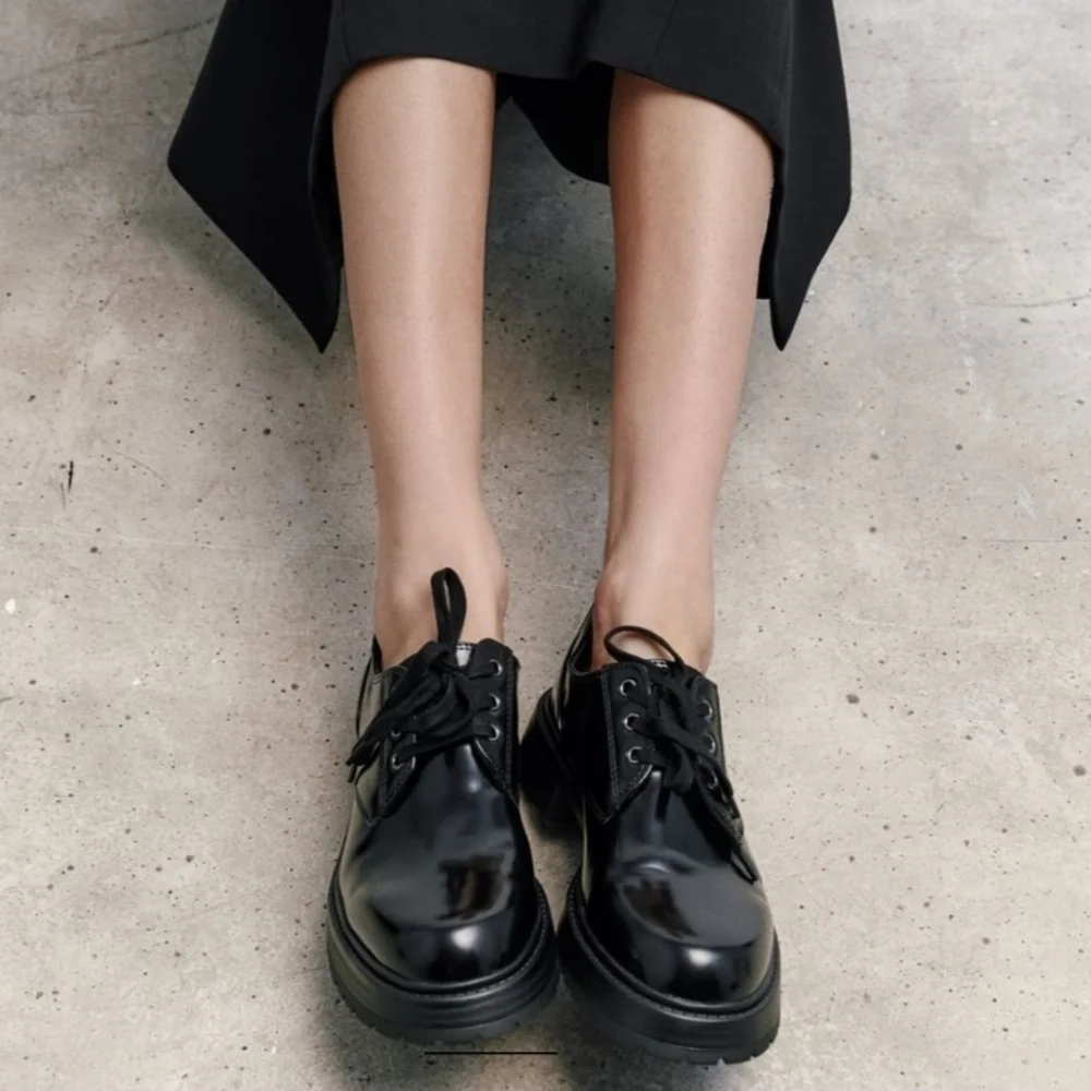 New Zara Laced Oxfords Patent Leather Black Shoes Size 7.5 US / 8 EU